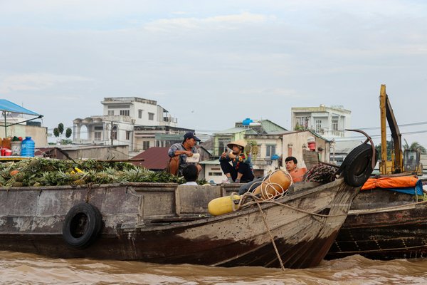 Comment planifier une visite des marchés flottants en Thaïlande ?